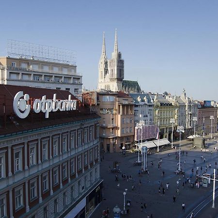 Studio Apartment With A View Of Ban Jelacic Square Zagreb Exterior photo